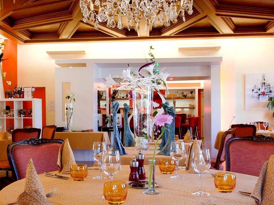 Hotel Restaurant Logis La Palette Wettolsheim Dış mekan fotoğraf