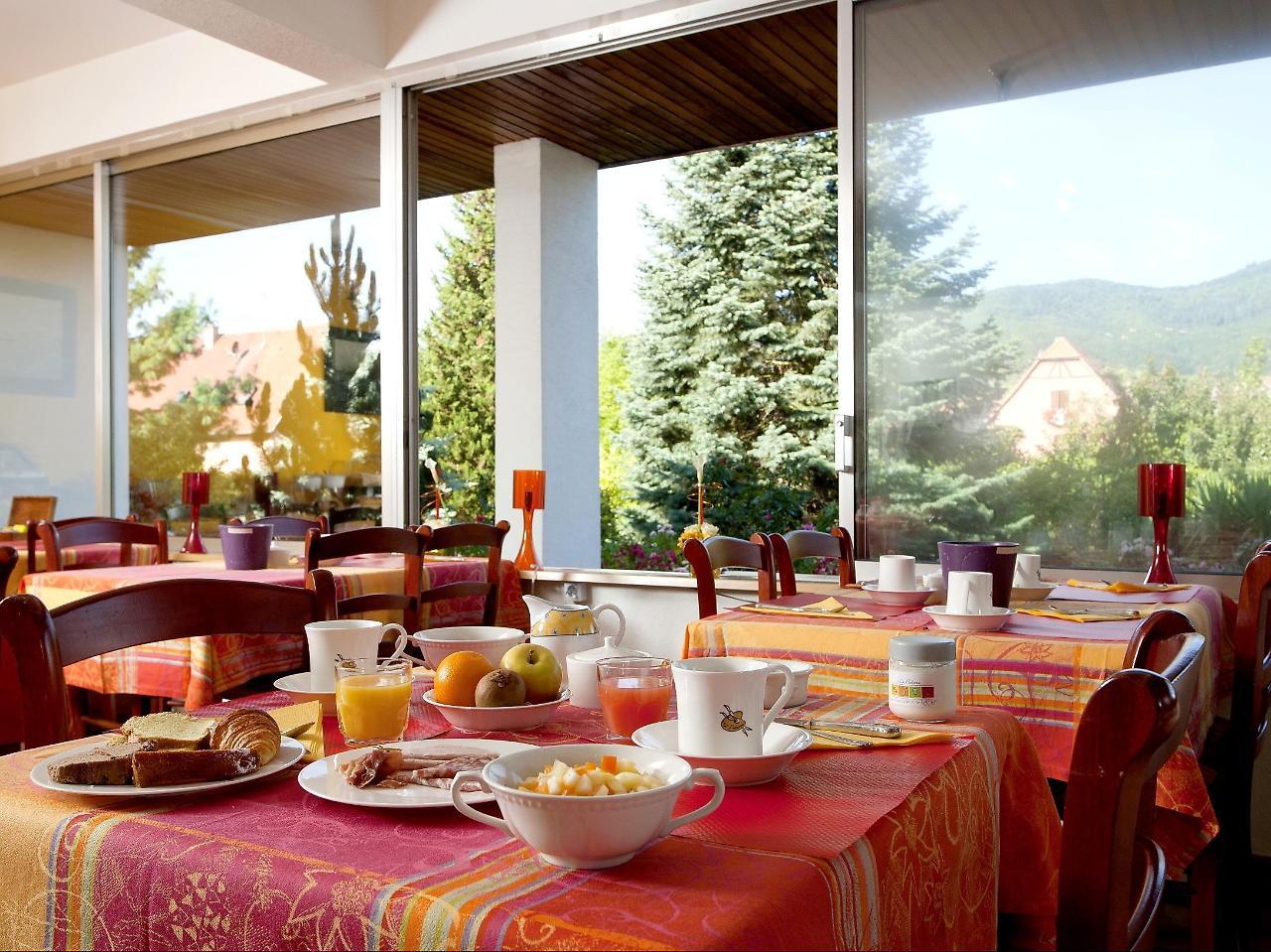 Hotel Restaurant Logis La Palette Wettolsheim Dış mekan fotoğraf
