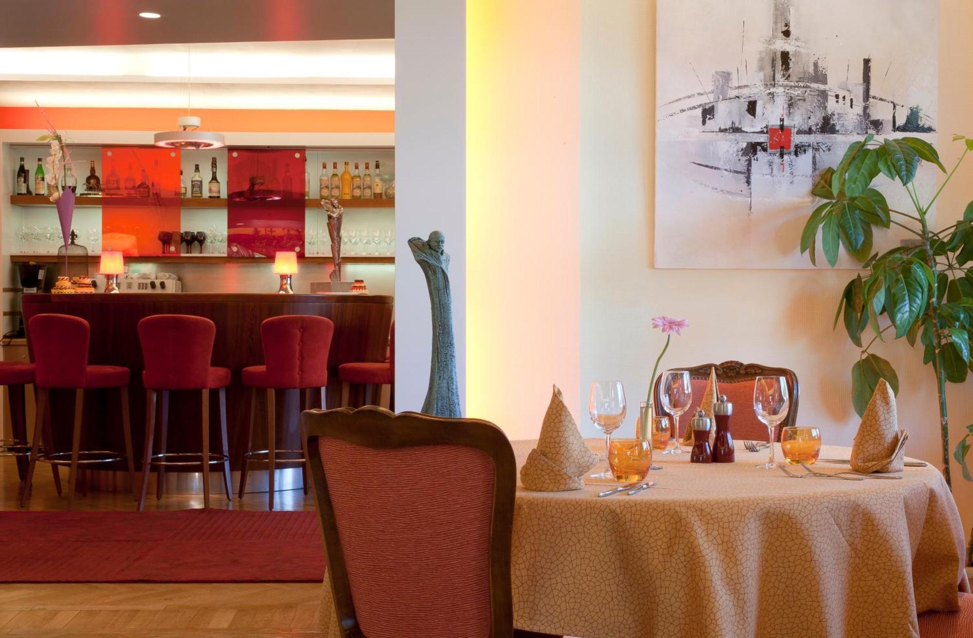 Hotel Restaurant Logis La Palette Wettolsheim Dış mekan fotoğraf