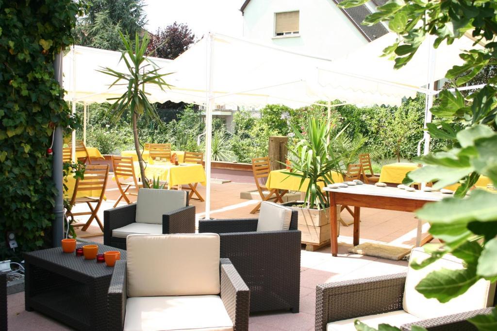 Hotel Restaurant Logis La Palette Wettolsheim Dış mekan fotoğraf