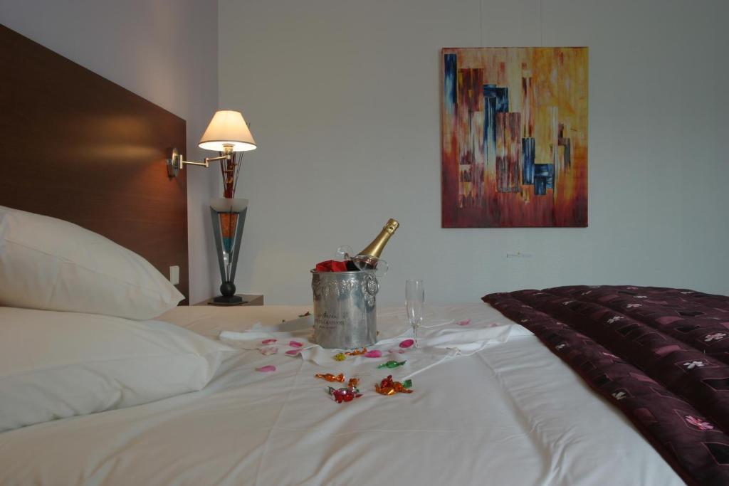 Hotel Restaurant Logis La Palette Wettolsheim Dış mekan fotoğraf